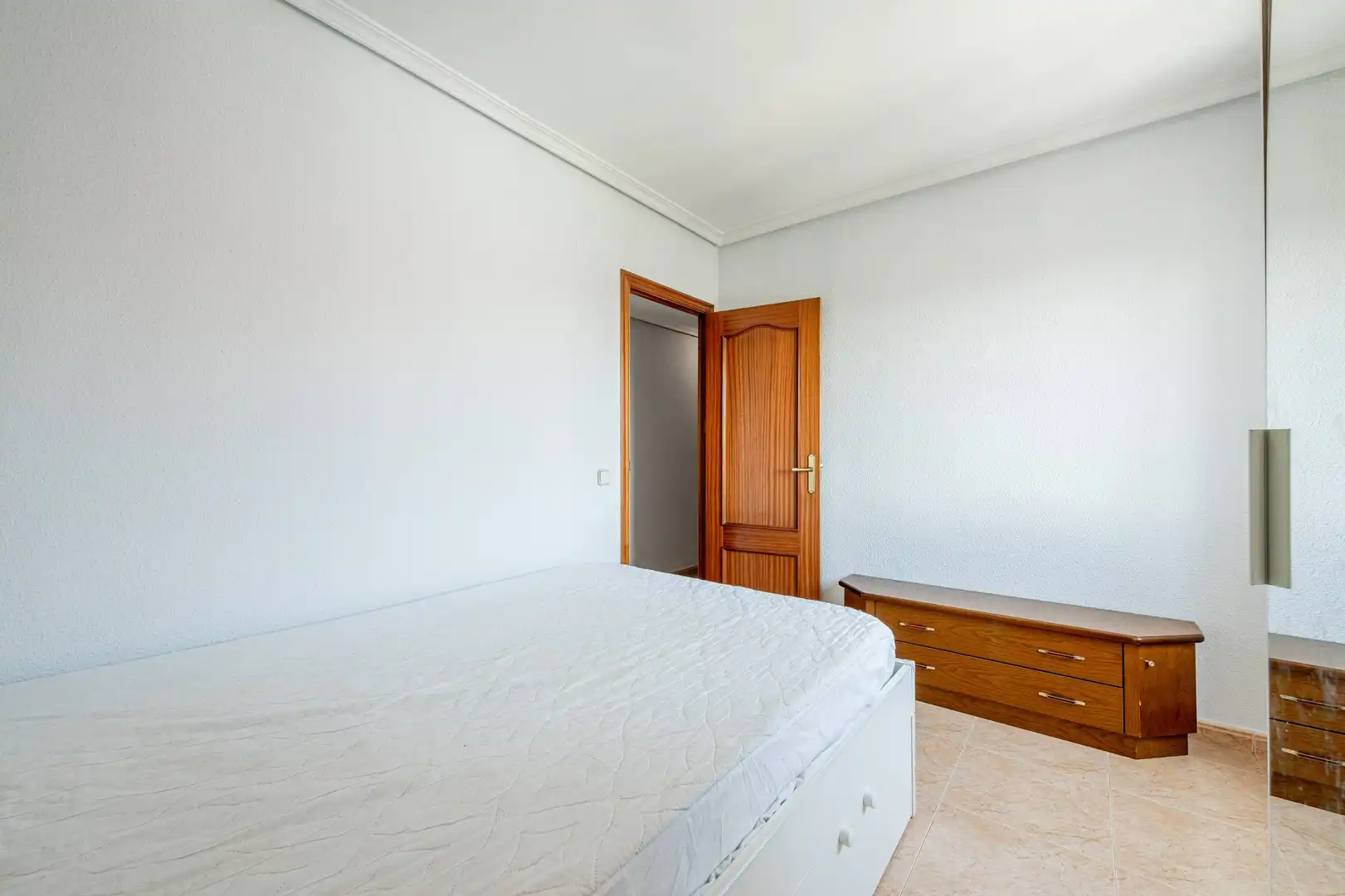 Dormitori de Pis en venda en Madrid amb Calefacció i Terrassa