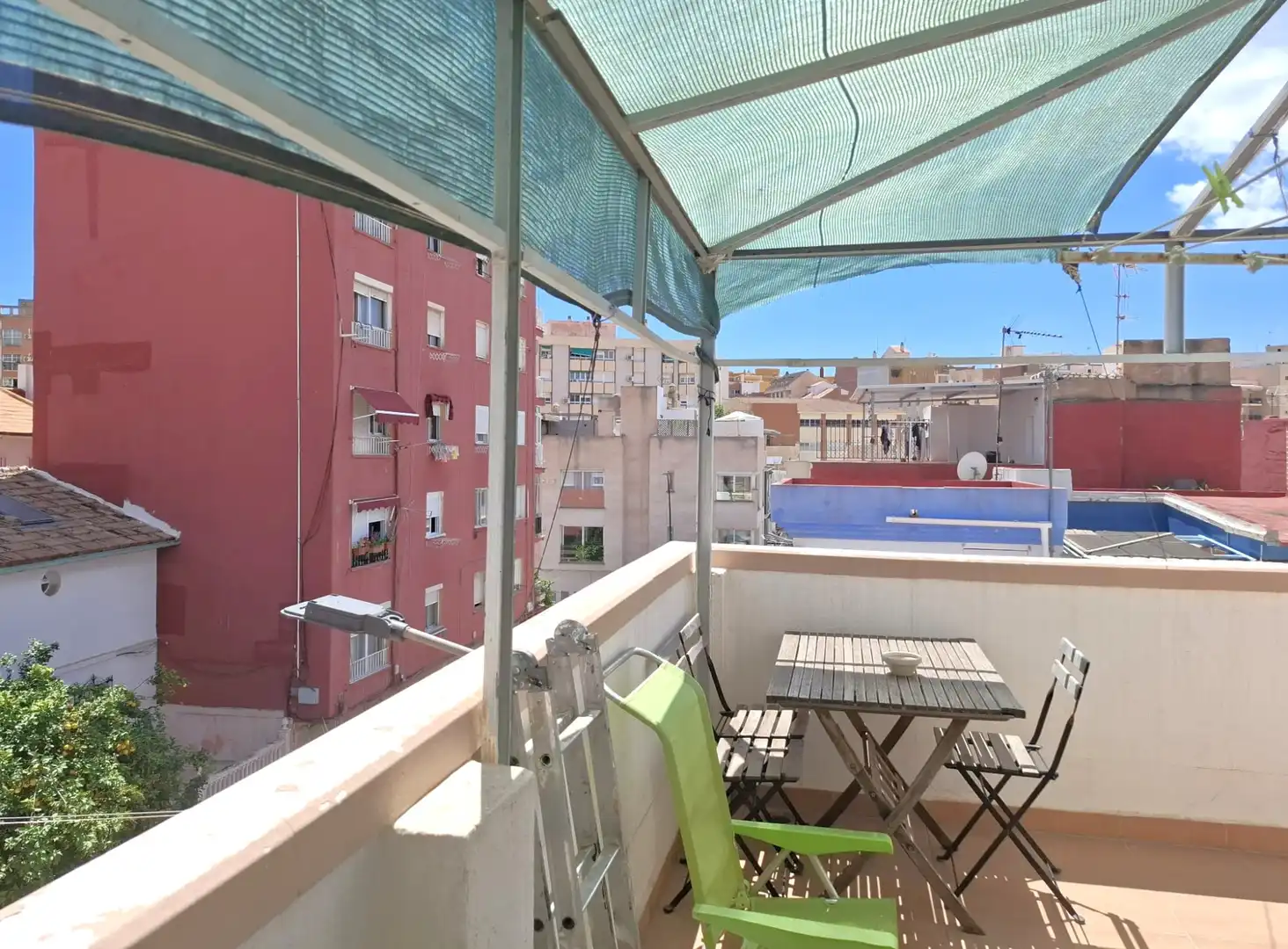 Terrasse von Einfamilien-Reihenhaus zum Verkauf in Málaga mit Terrasse