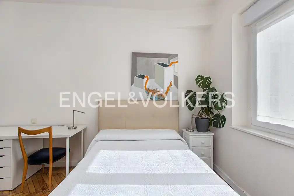 Habitación de Piso en venta en Gijón  con Calefacción