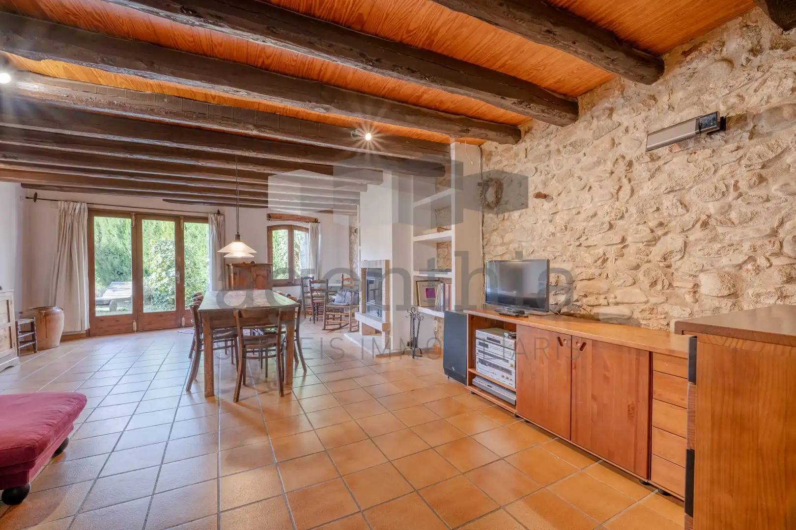 Sala de estar de Finca rústica en venta en Vilablareix con Calefacción, Trastero y Balcón