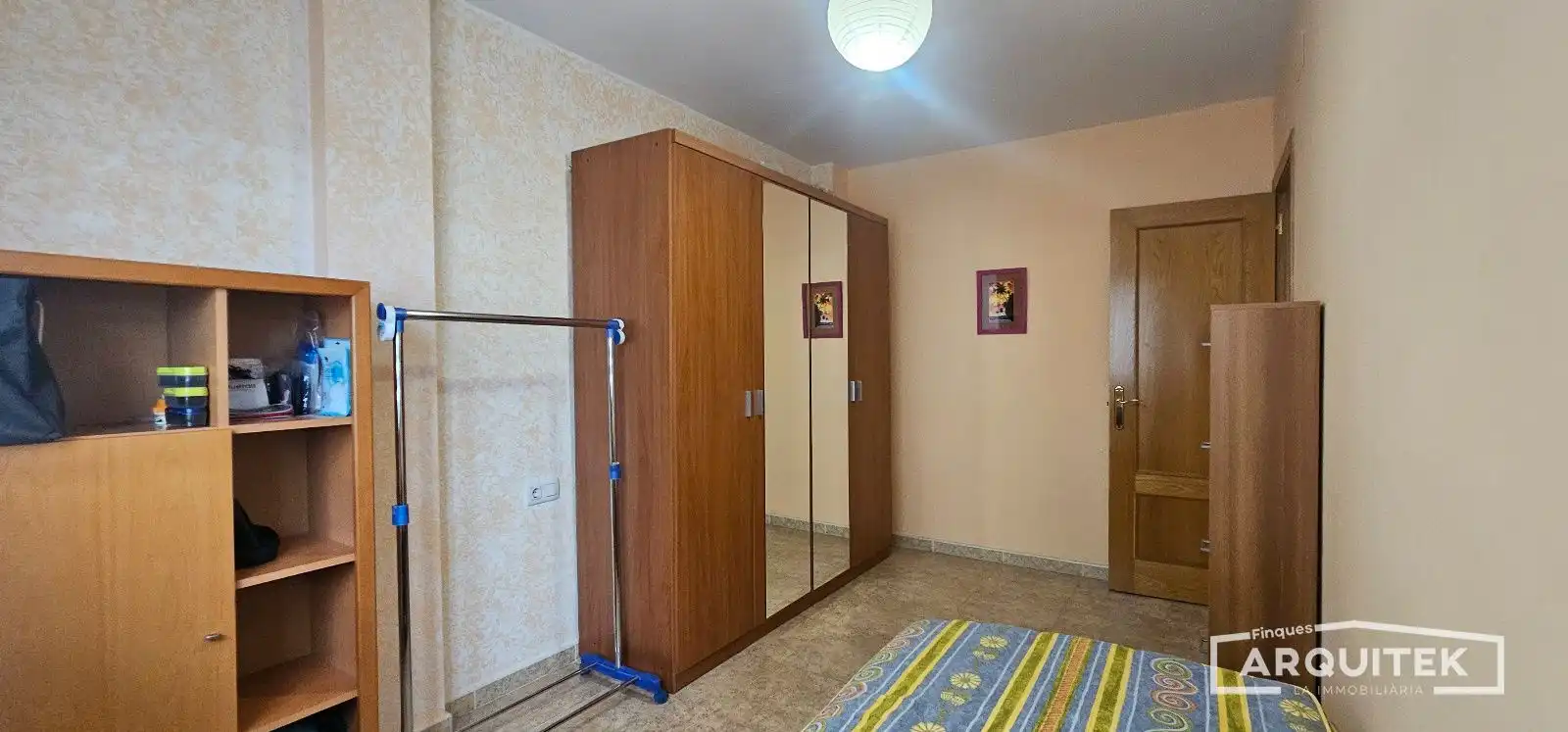 Habitación de Casa adosada en venta en Torrefarrera con Aire acondicionado, Calefacción y Jardín privado
