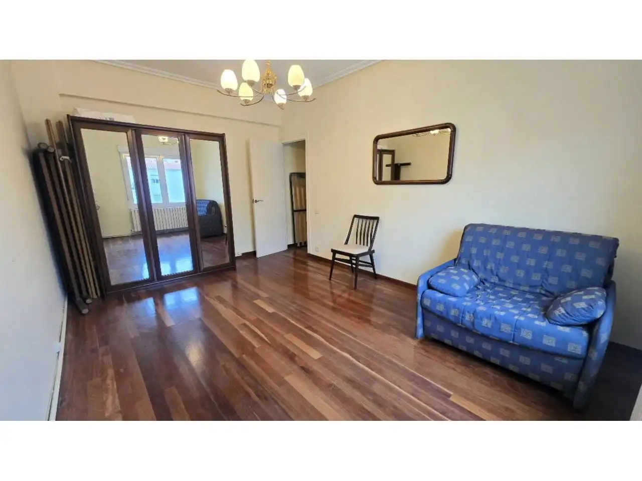 Sala d'estar de Apartament en venda en  Logroño amb Calefacció, Parquet i Terrassa