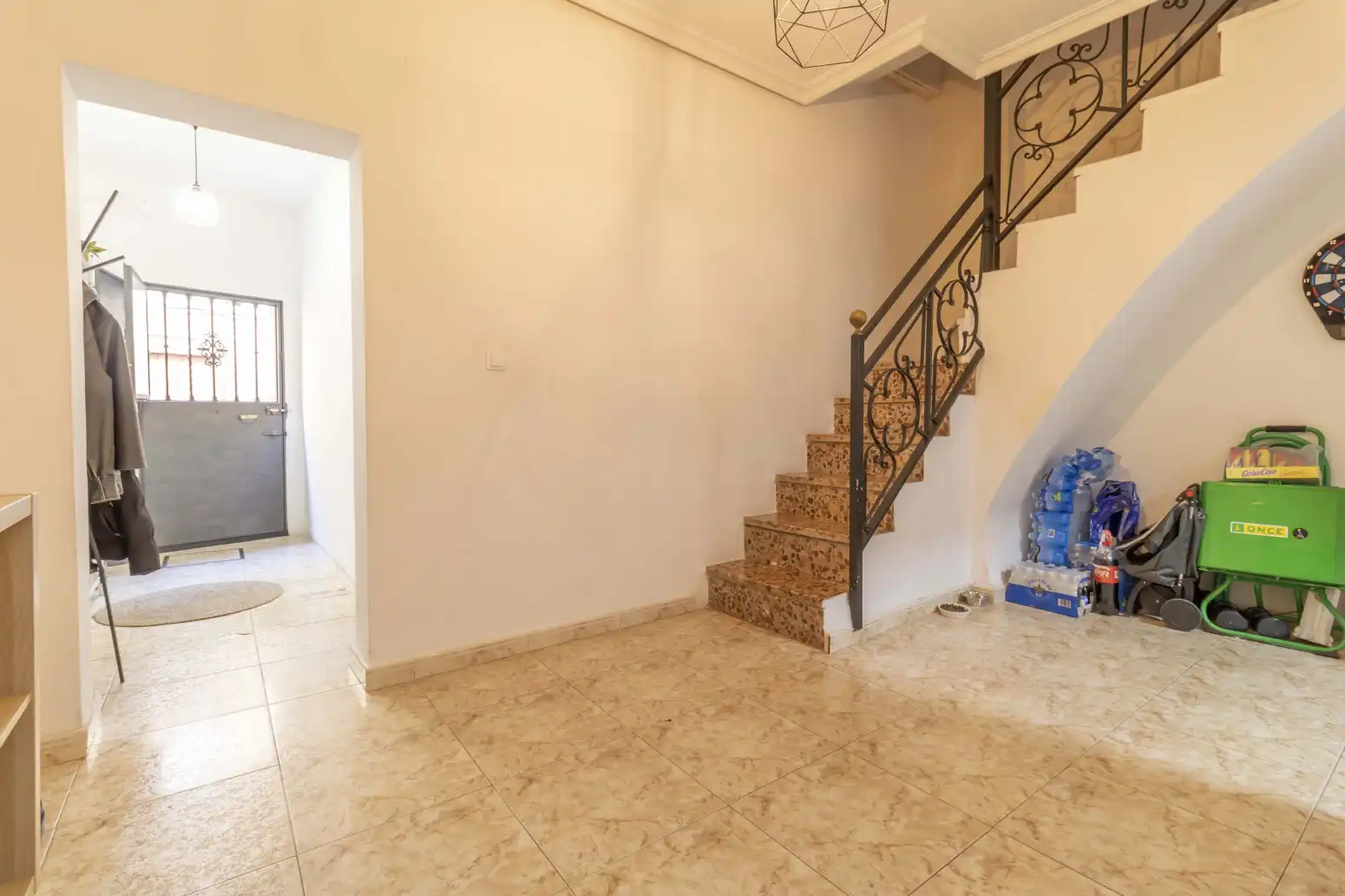 Detached homes for sale in Sevilla  with Air Conditioner
