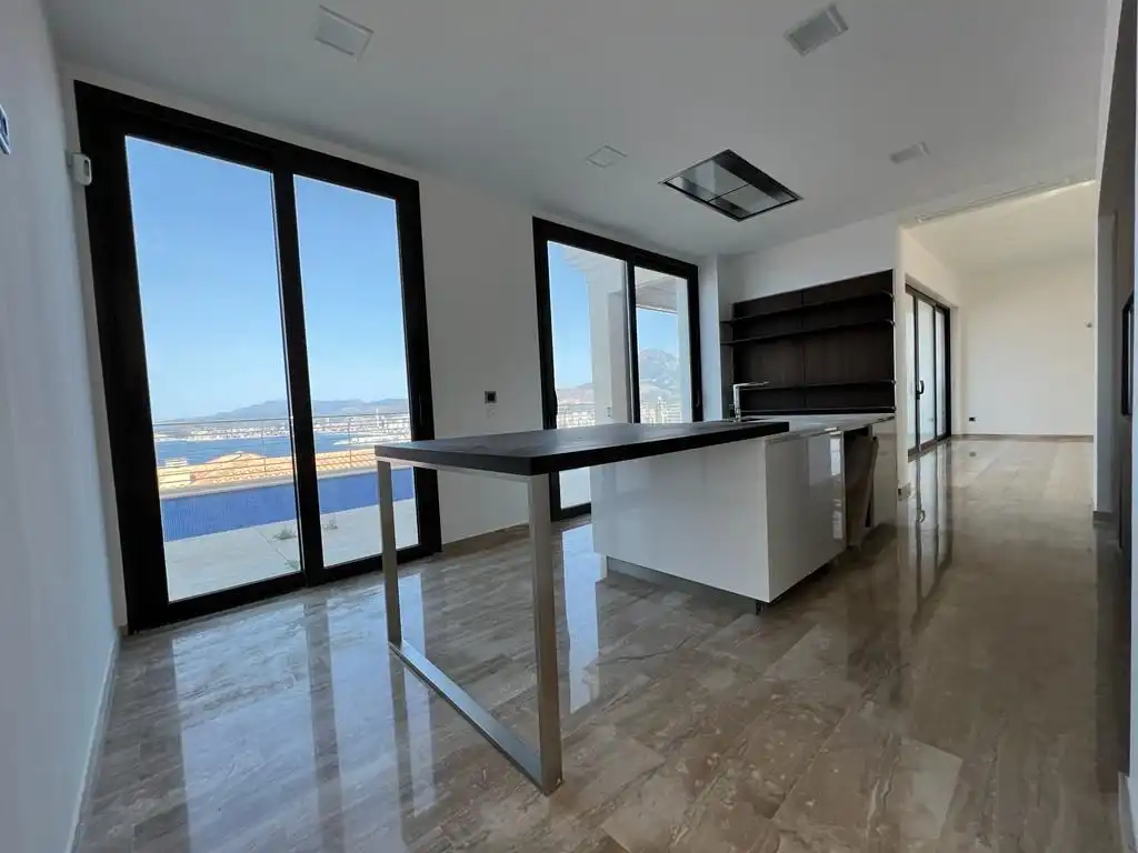Casa con piscina en venta en Avenida Tokio, imagen 30