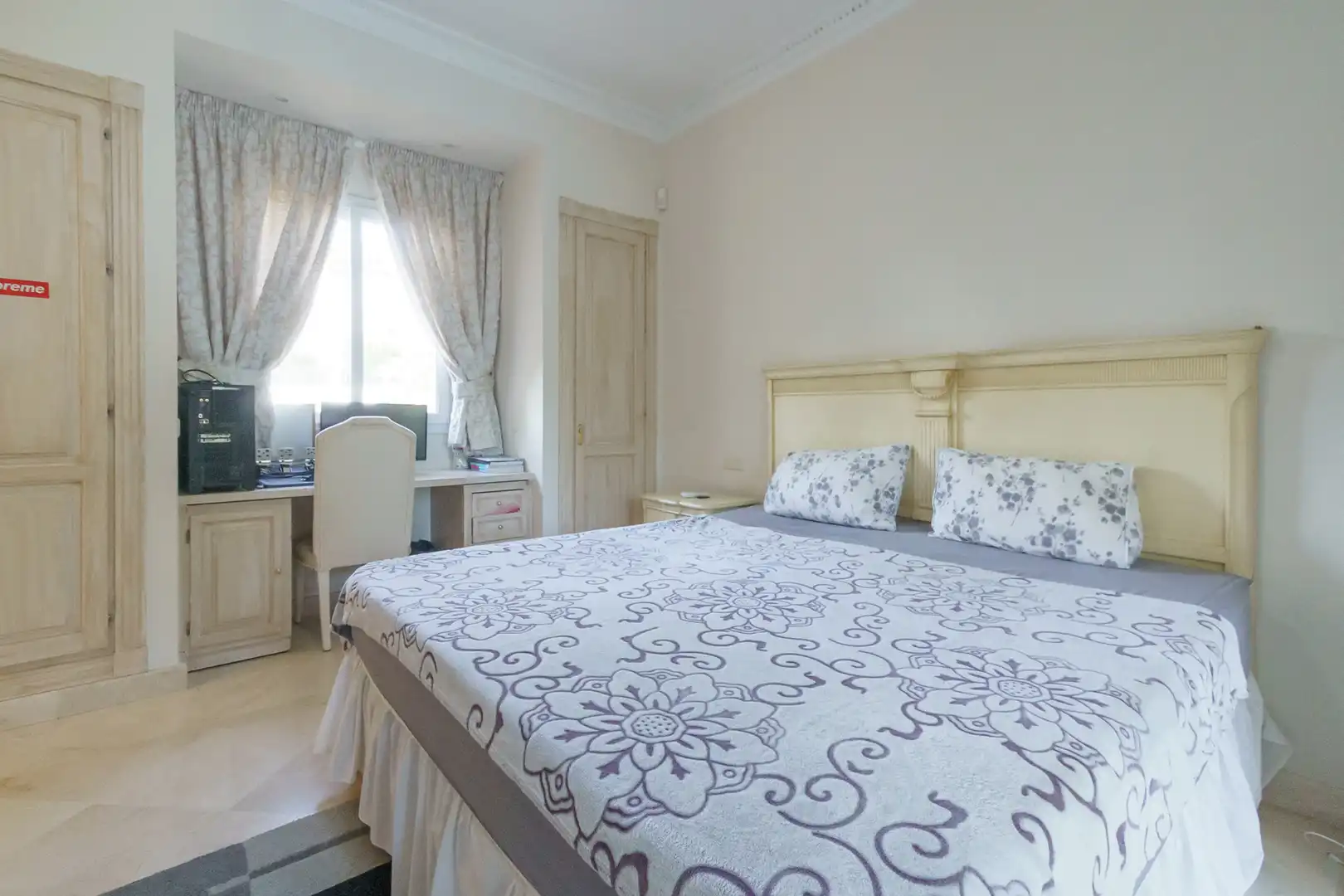 Habitación de Casa o chalet en venta en Marbella con Aire acondicionado, Jardín privado y Terraza