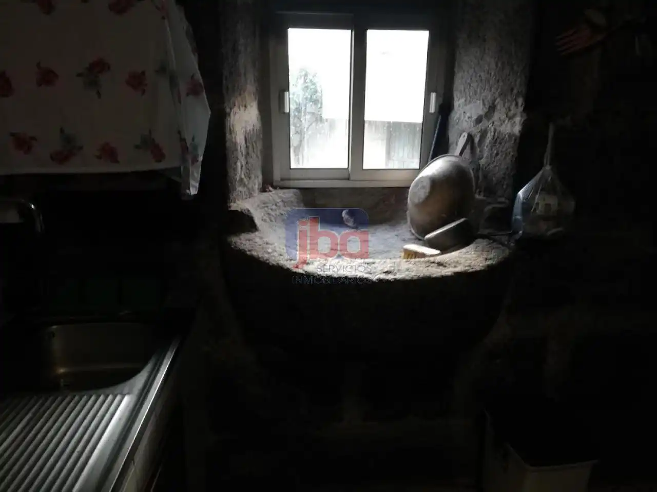 Casa rústica amb jardí en venda a Cenlle, imagen 3