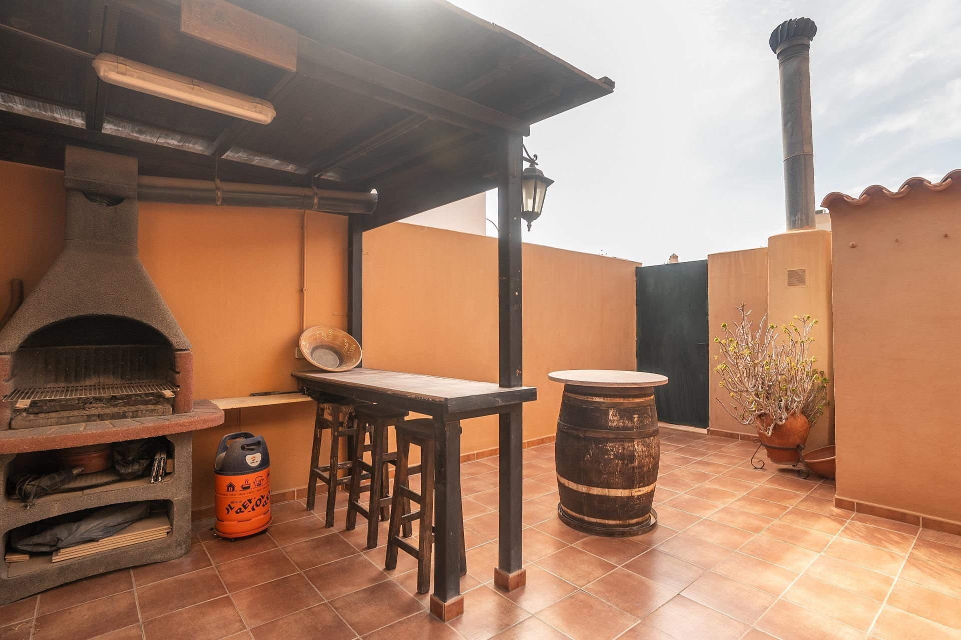 Terrace of Single-family semi-detached for sale in  Almería Capital  with Air Conditioner and Terrace