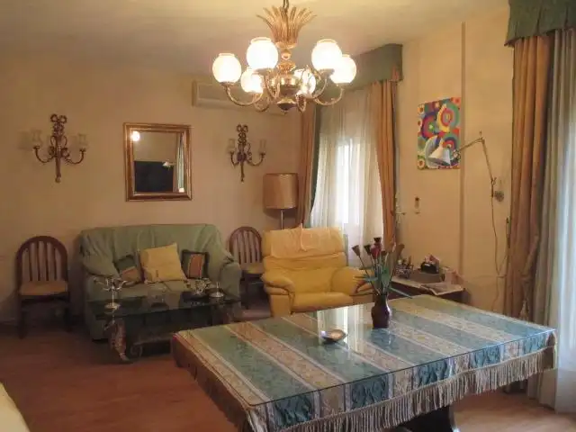 Sala d'estar de Pis de lloguer en Granada amb Moblat