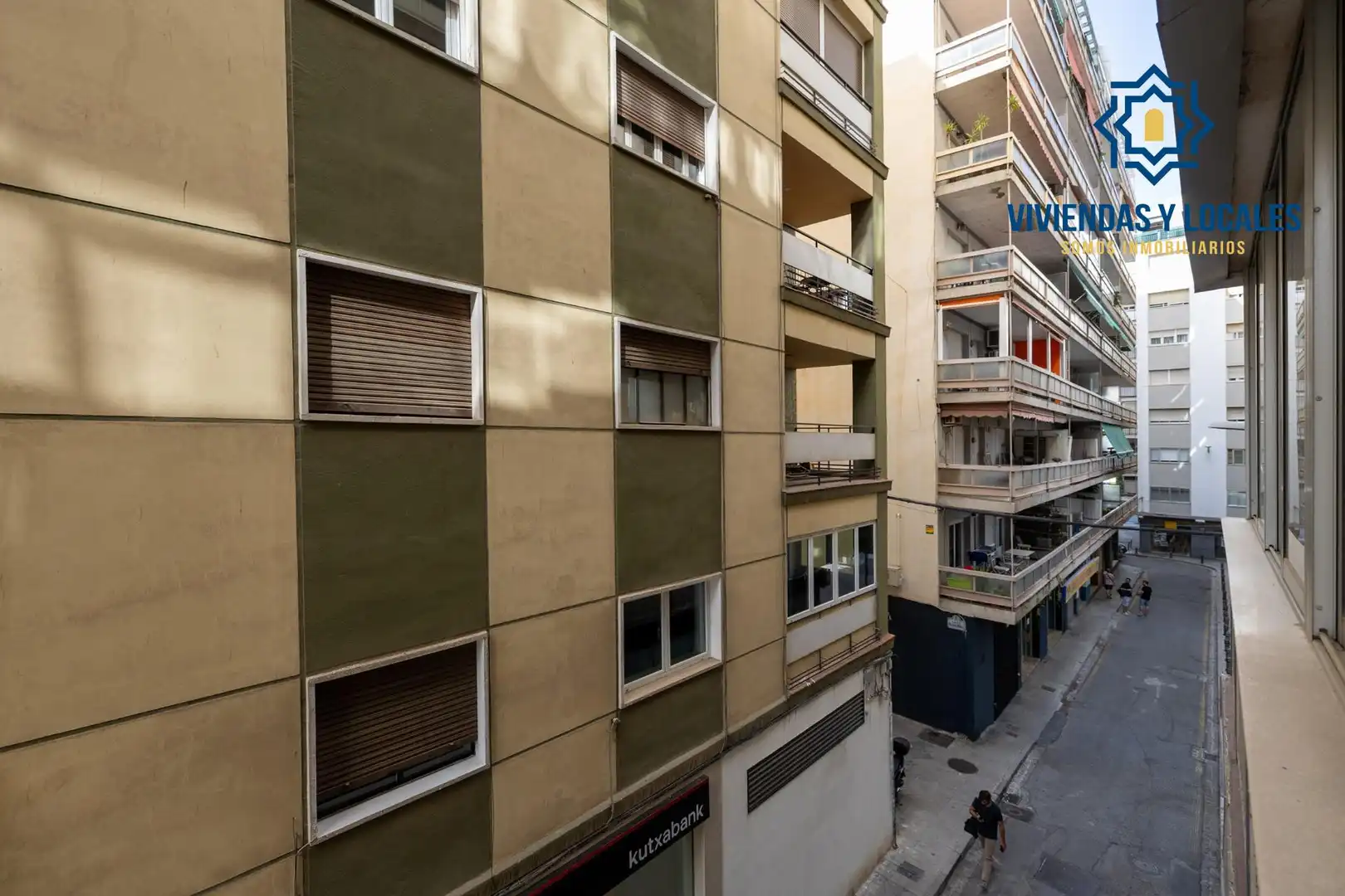 Vista exterior de Pis en venda en Granada amb Aire condicionat, Calefacció i Balcó
