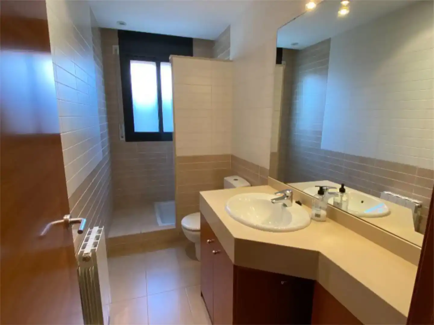 Bany de Casa o xalet en venda en Reus amb Aire condicionat, Jardí privat i Piscina