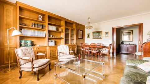 Foto 2 de Pis en venda a Calle de Ulises, Colina, Madrid