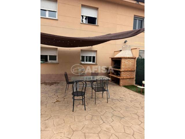 Casa adosada en Venta en Sils