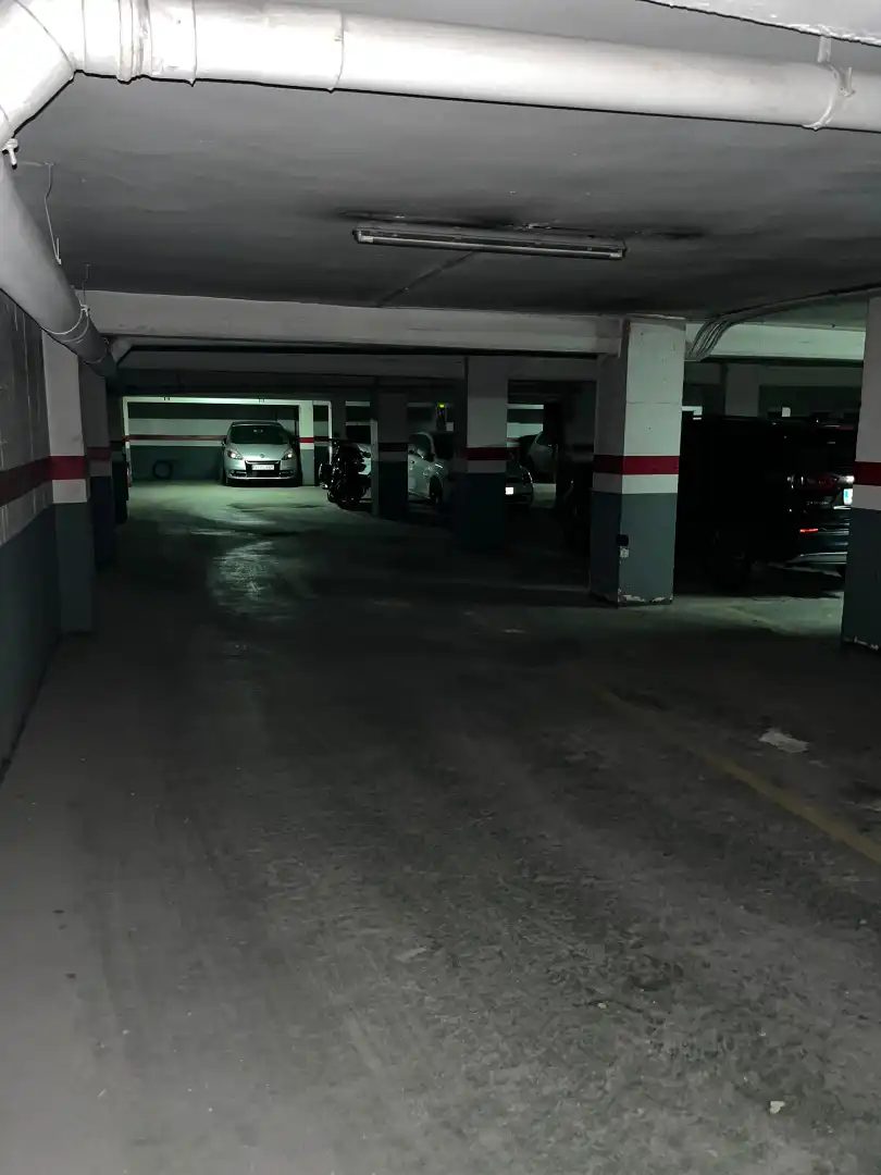 Einzelparkplatz zum Verkauf in Carrer de Joaquín Benlloch, imagen 3