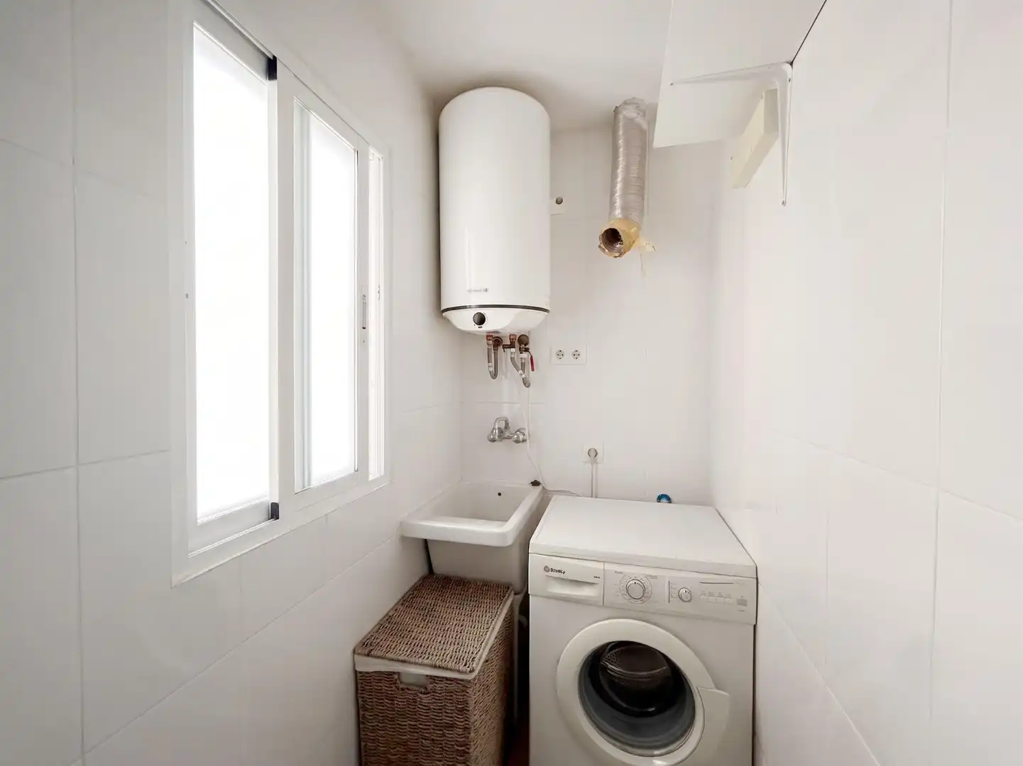 Bathroom of Flat for rent in Novelda  with Alarm