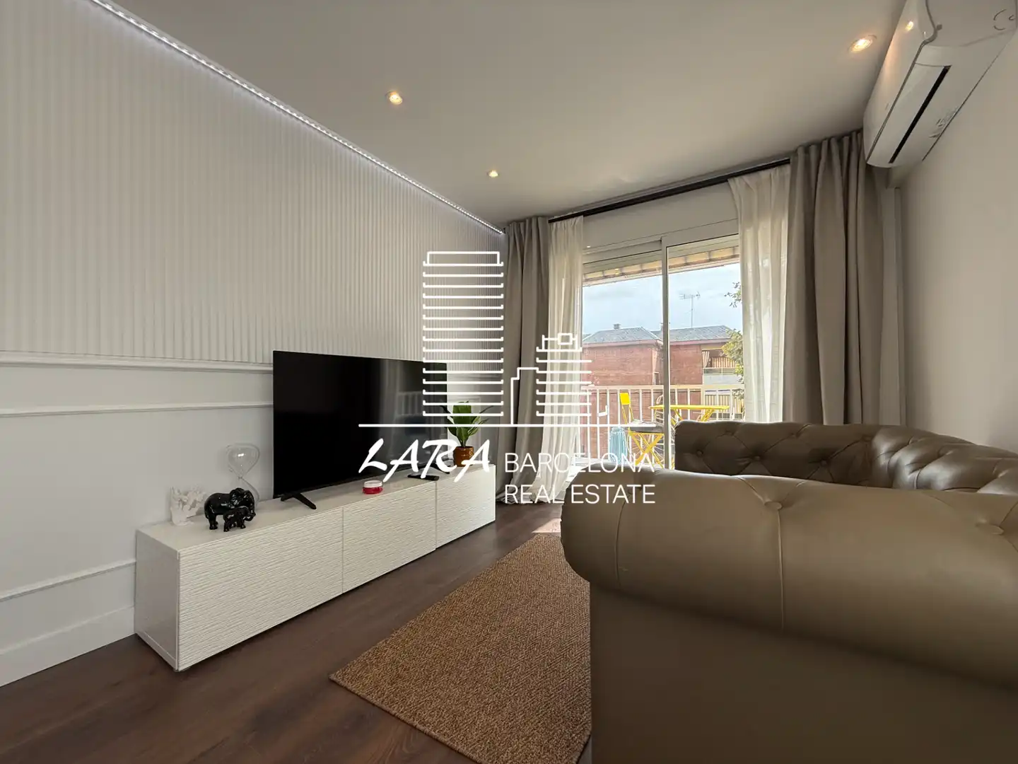 Living room of Flat for sale in Montmar