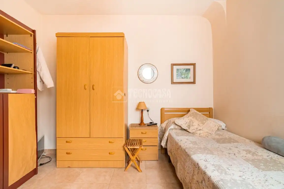 Habitación de Piso en venta en Granada