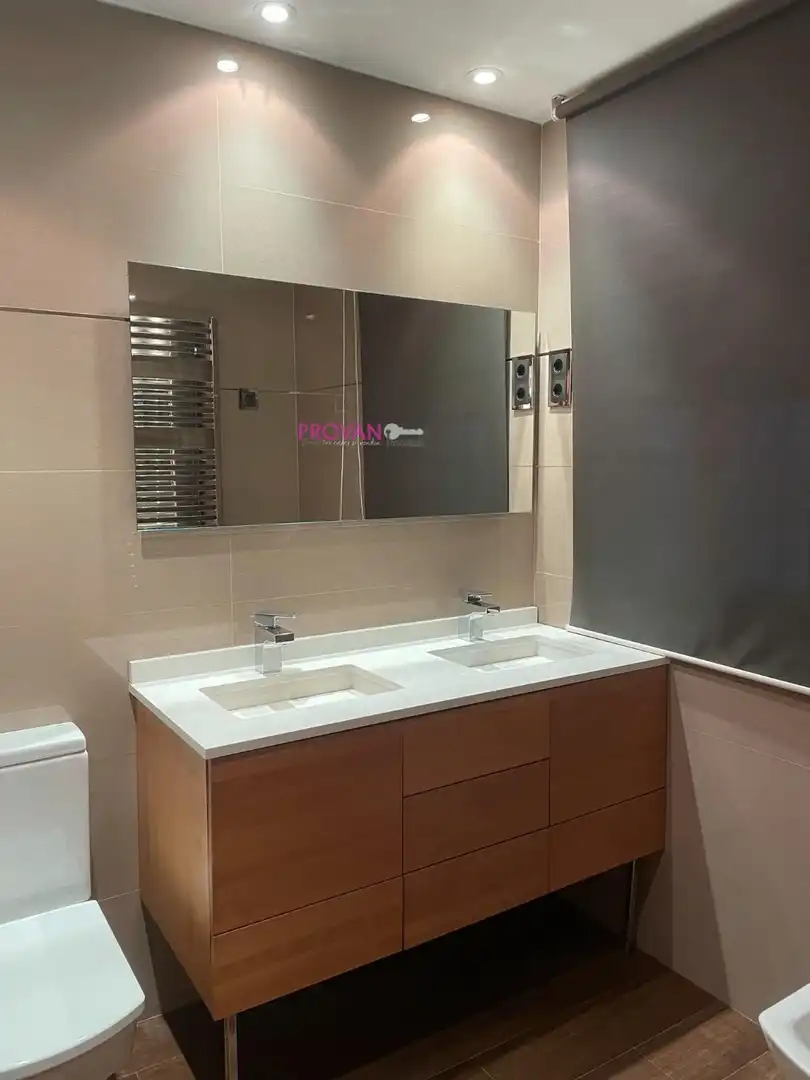 Badezimmer von Wohnung zur Miete in Torrejón de Ardoz mit Klimaanlage, Heizung und Whirlpool