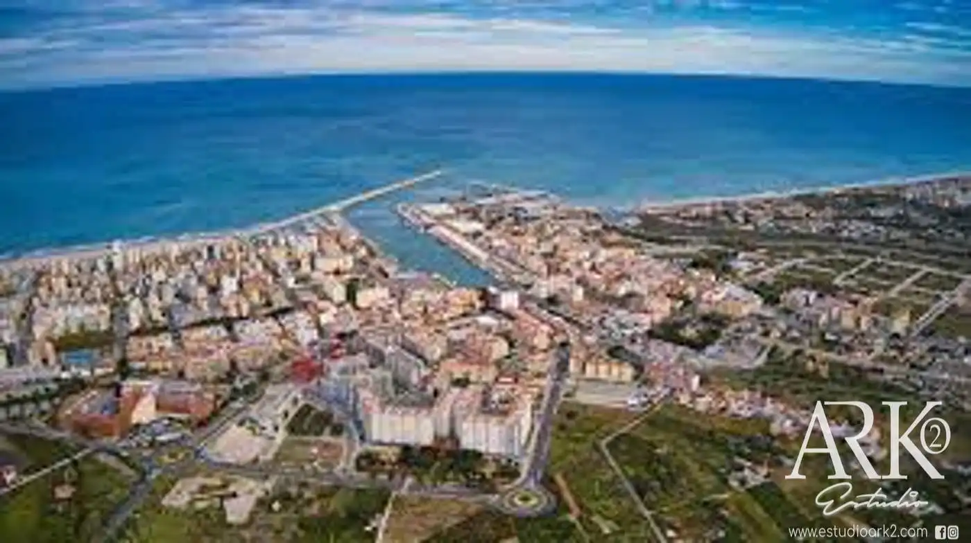 Vista exterior de Garatge en venda en Gandia