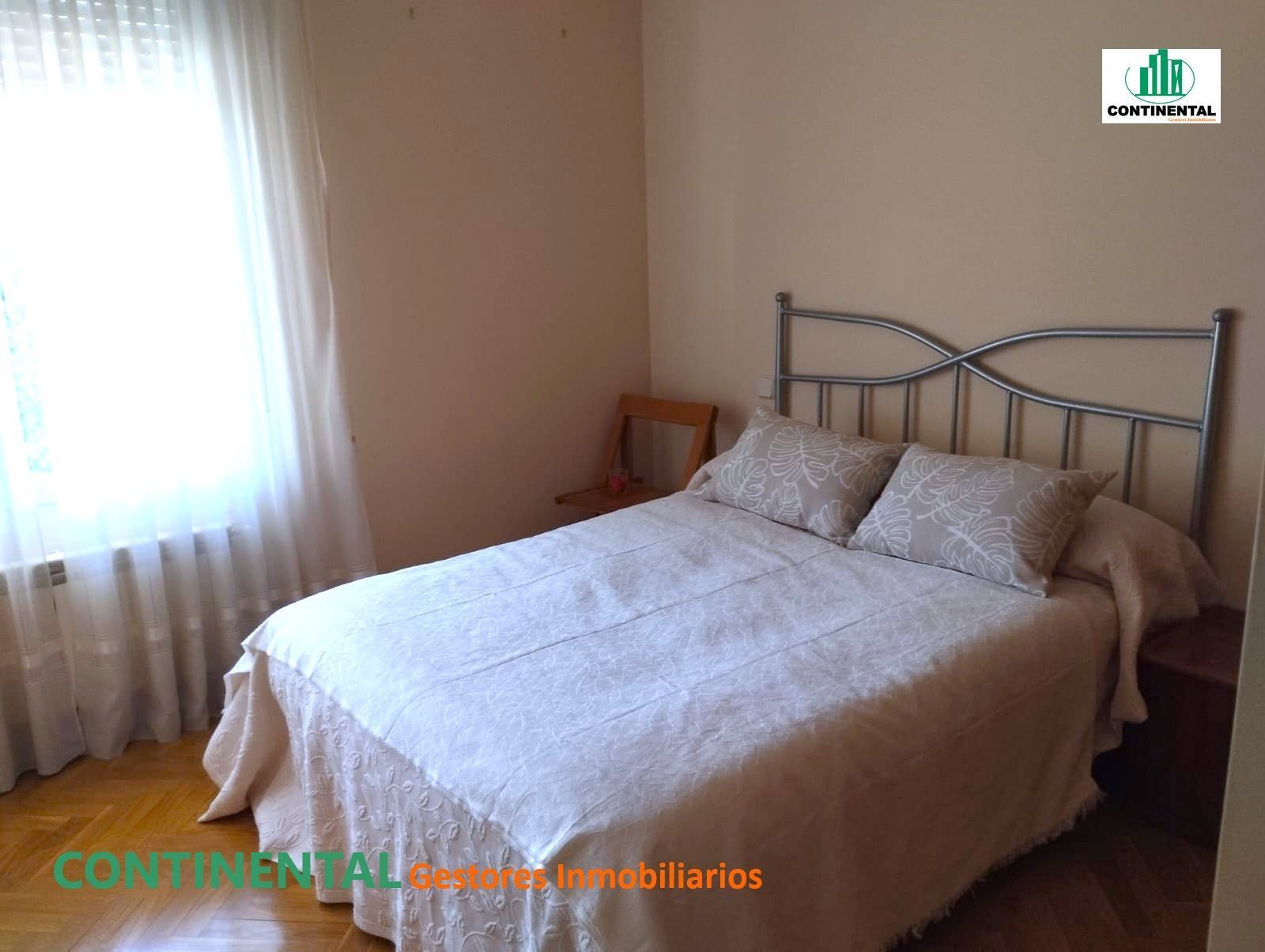 Bedroom of Flat to share in El Escorial  with Heating, Private garden and Terrace