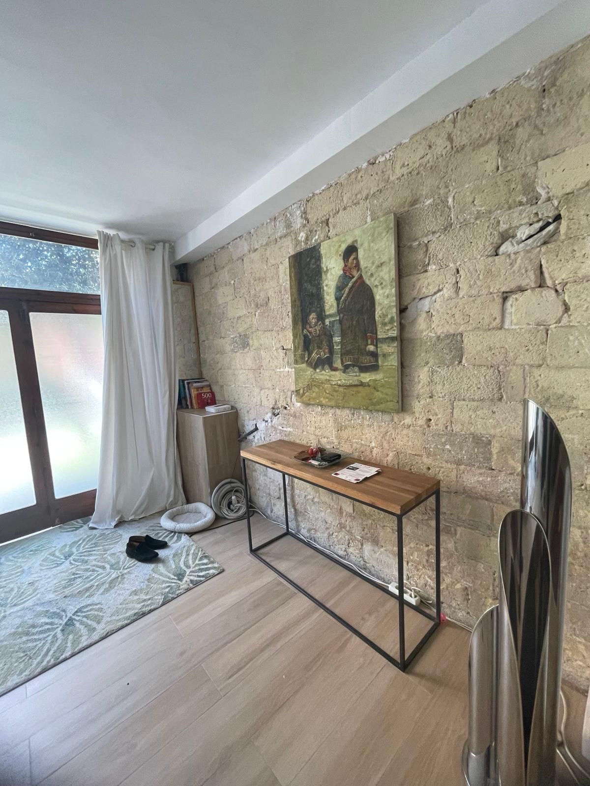 Sala d'estar de Dúplex en venda en L'Hospitalet de Llobregat amb Terrassa