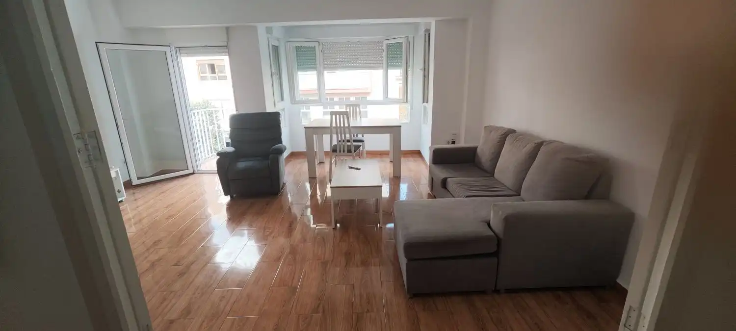 Appartamento con balcone in affitto a Centro, imagen 8