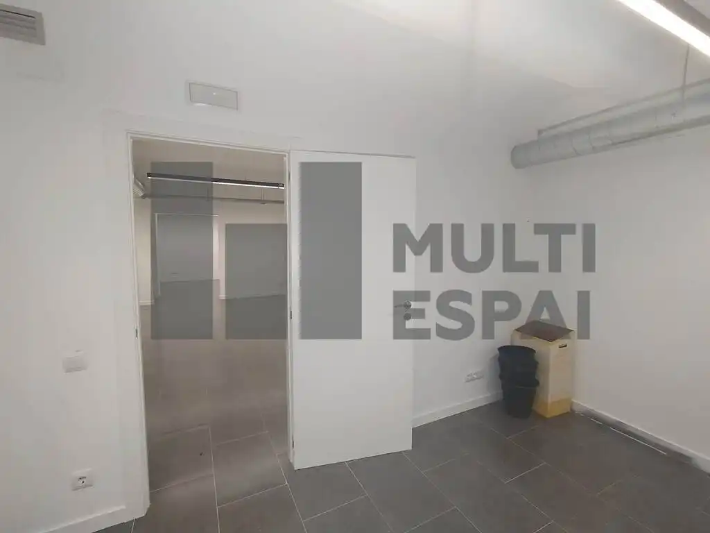 Business premises to rent in Carrer de Calàbria, imagen 50