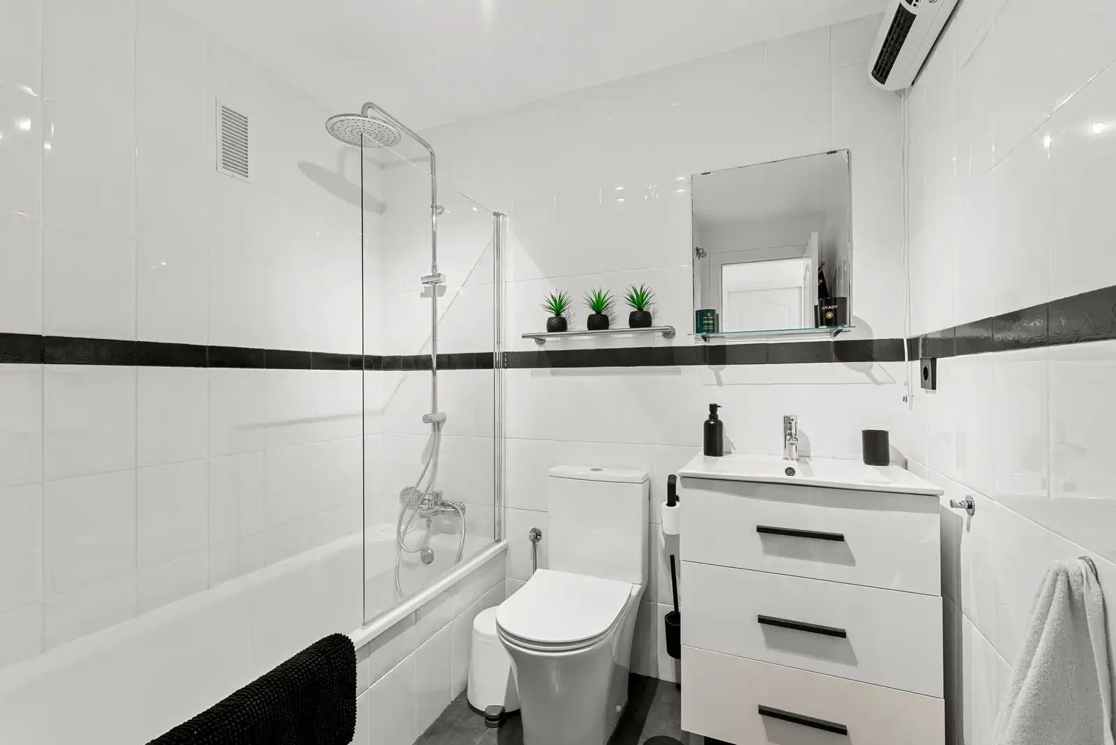 Penthouse with pool for sale in Casares pueblo, imagen 16