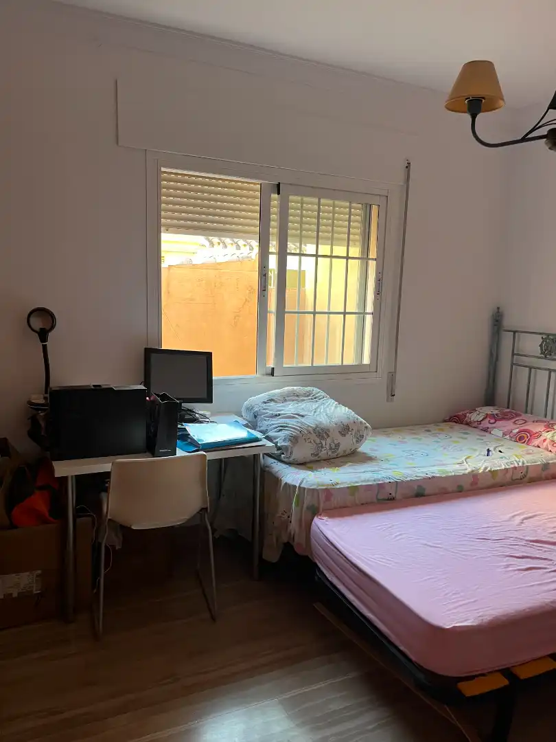 Habitación de Casa adosada en venta en Cártama con Amueblado