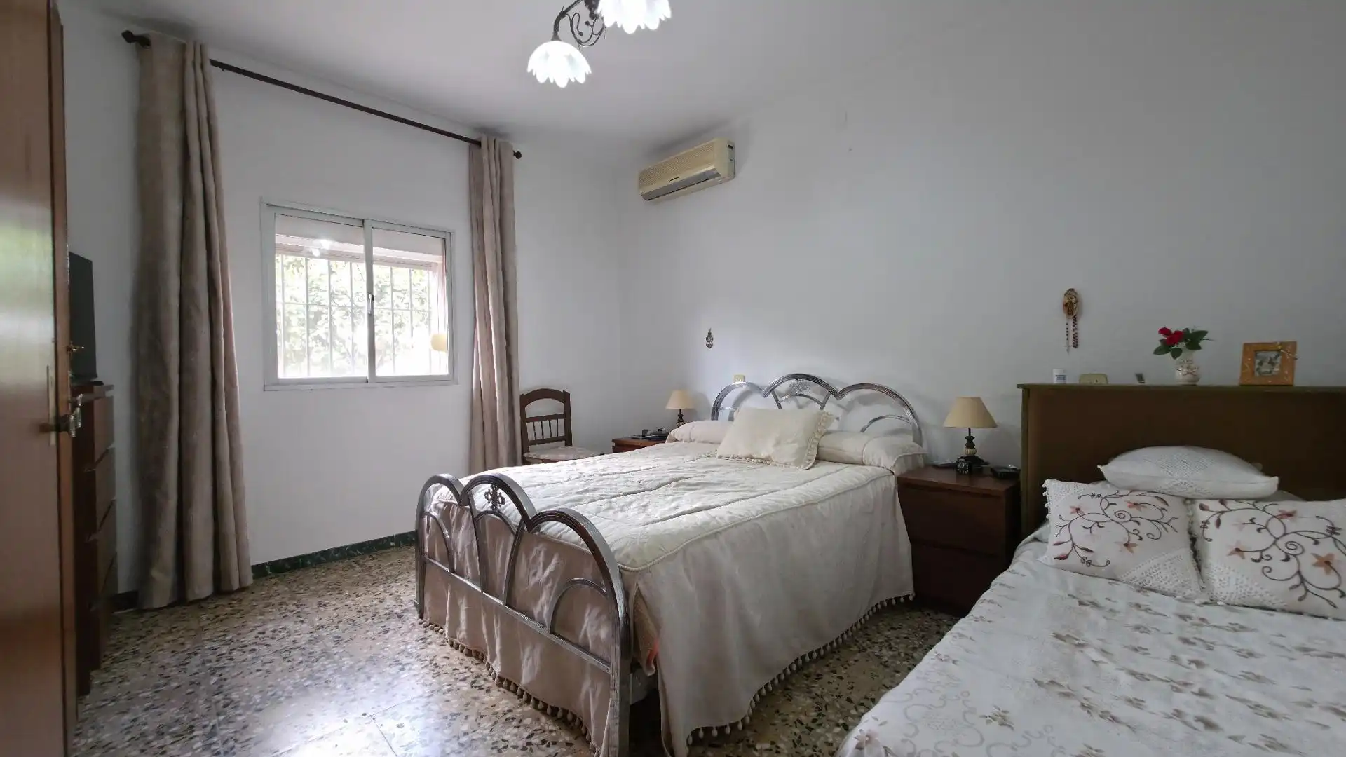 Bedroom of Houses for sale in Arcos de la Frontera  with Private garden and Storage room