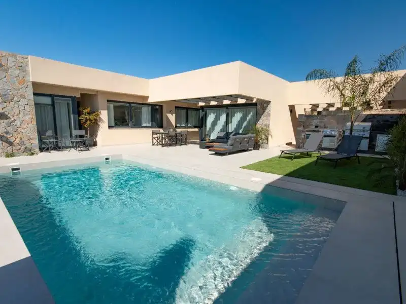 Chalet con piscina en venta en Campo de Murcia