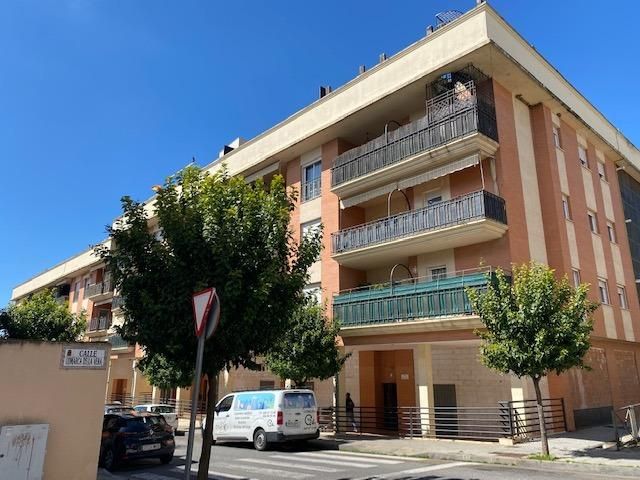 Vista exterior de Pis en venda en Mérida amb Terrassa