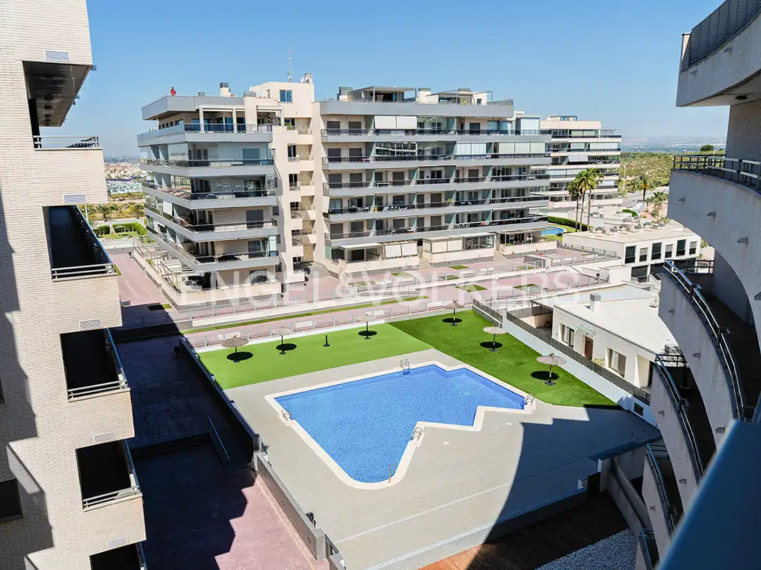 Terraza de Ático en venta en Elche / Elx con Aire acondicionado, Calefacción y Terraza