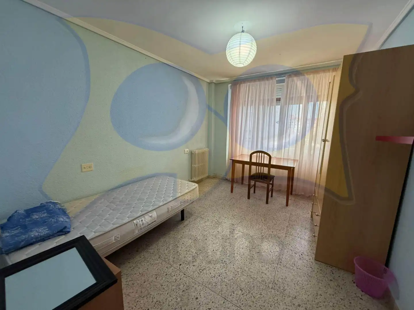 Habitación de Piso de alquiler en Salamanca con Amueblado