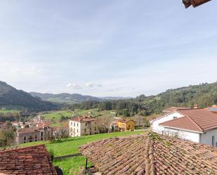 Vista exterior de Casa o xalet en venda en Candamo amb Calefacció