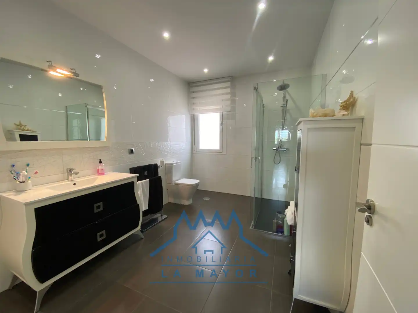 Bathroom of Houses for sale in Ciudad Real  with Air Conditioner, Private garden and Terrace