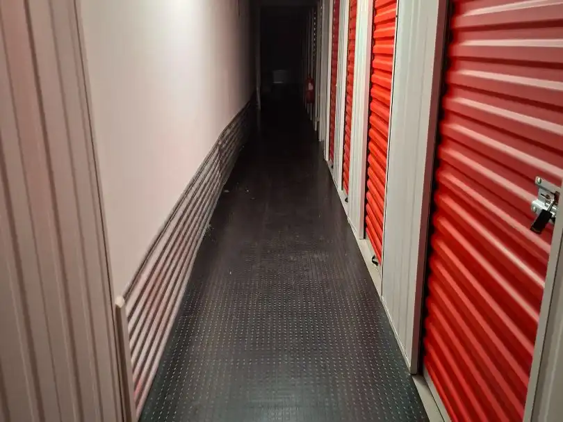 Storage room for rent in Madrid
