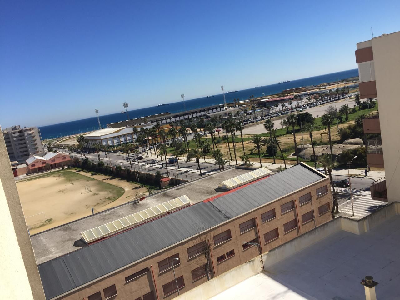 Parking de Piso de alquiler en La Línea de la Concepción con Aire acondicionado, Amueblado y Balcón