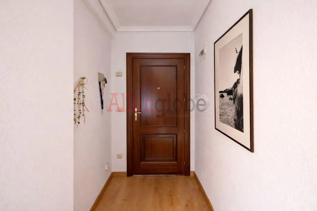 Apartament en venda en Oviedo  amb Calefacció i Traster