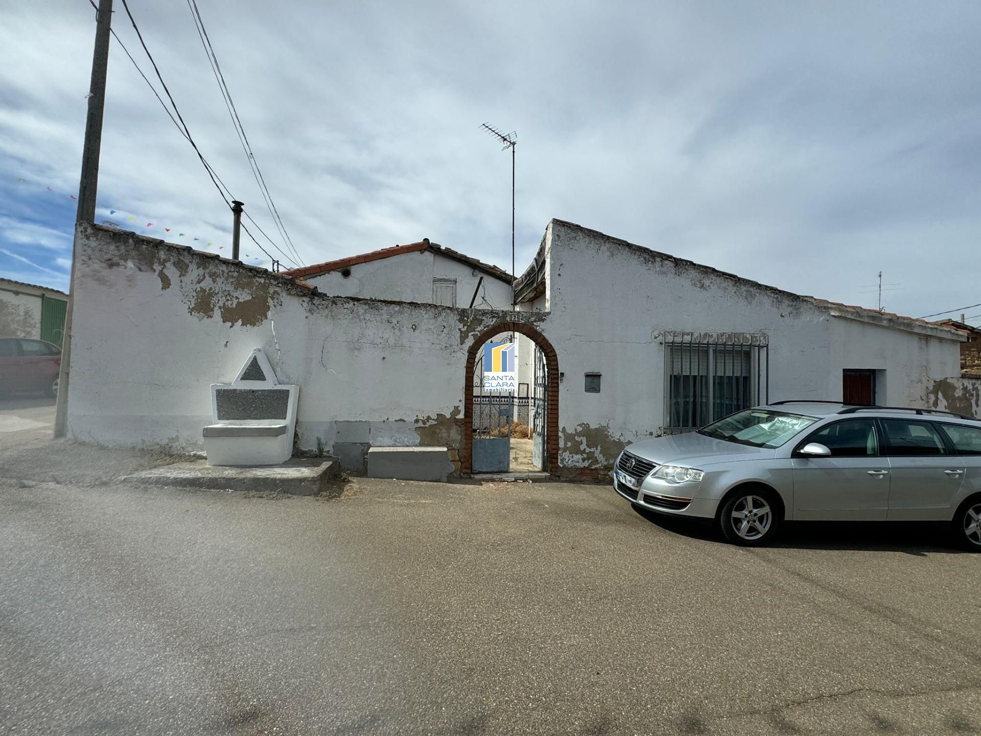 Exterior view of House or chalet for sale in Arcenillas  with Heating