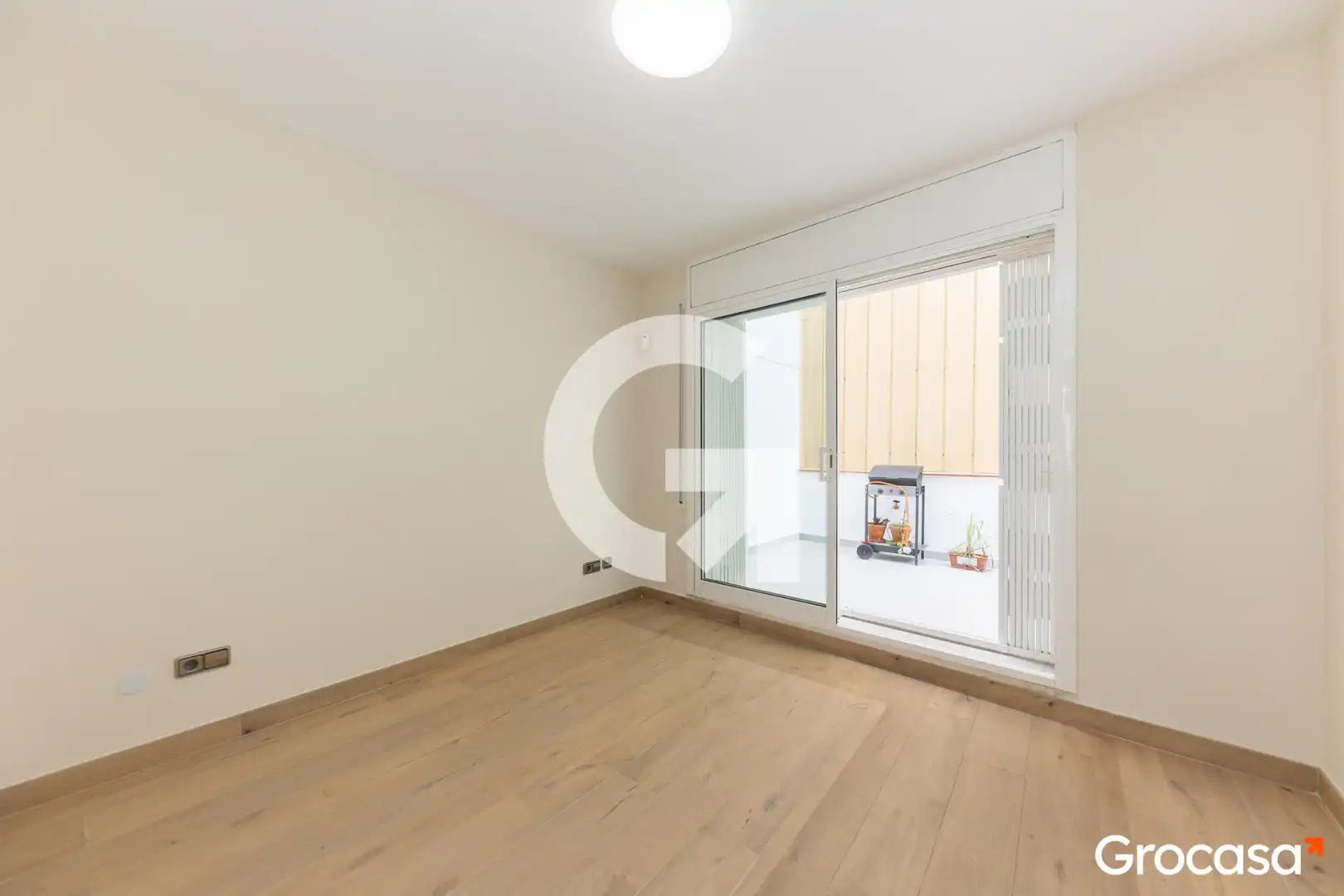 Habitación de Dúplex en venta en L'Hospitalet de Llobregat con Aire acondicionado, Calefacción y Terraza