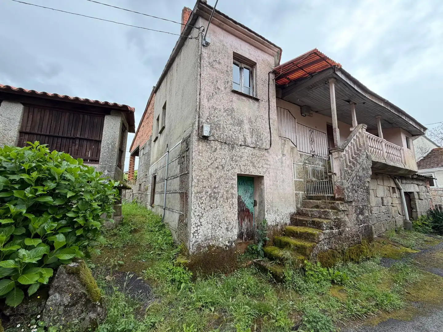 Vista exterior de Finca rústica en venda en Vilamarín amb Balcó
