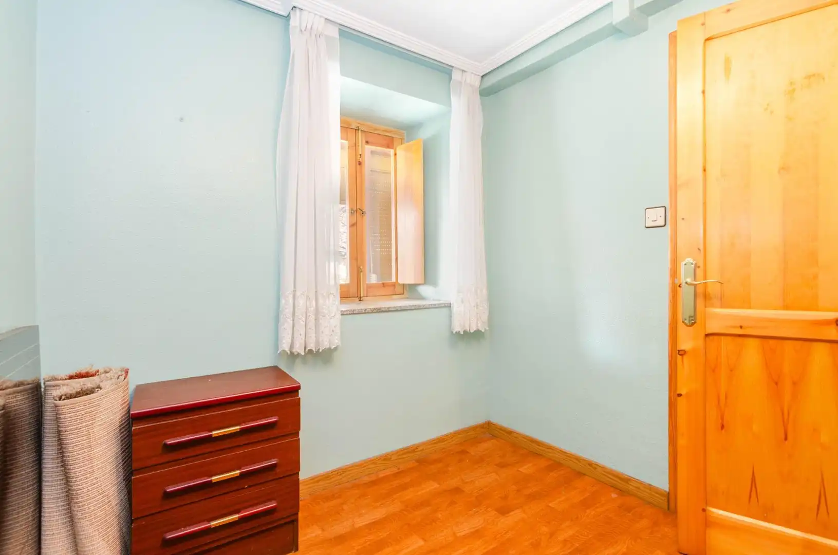 Habitación de Casa o chalet en venta en Mieres (Asturias) con Calefacción, Terraza y Amueblado