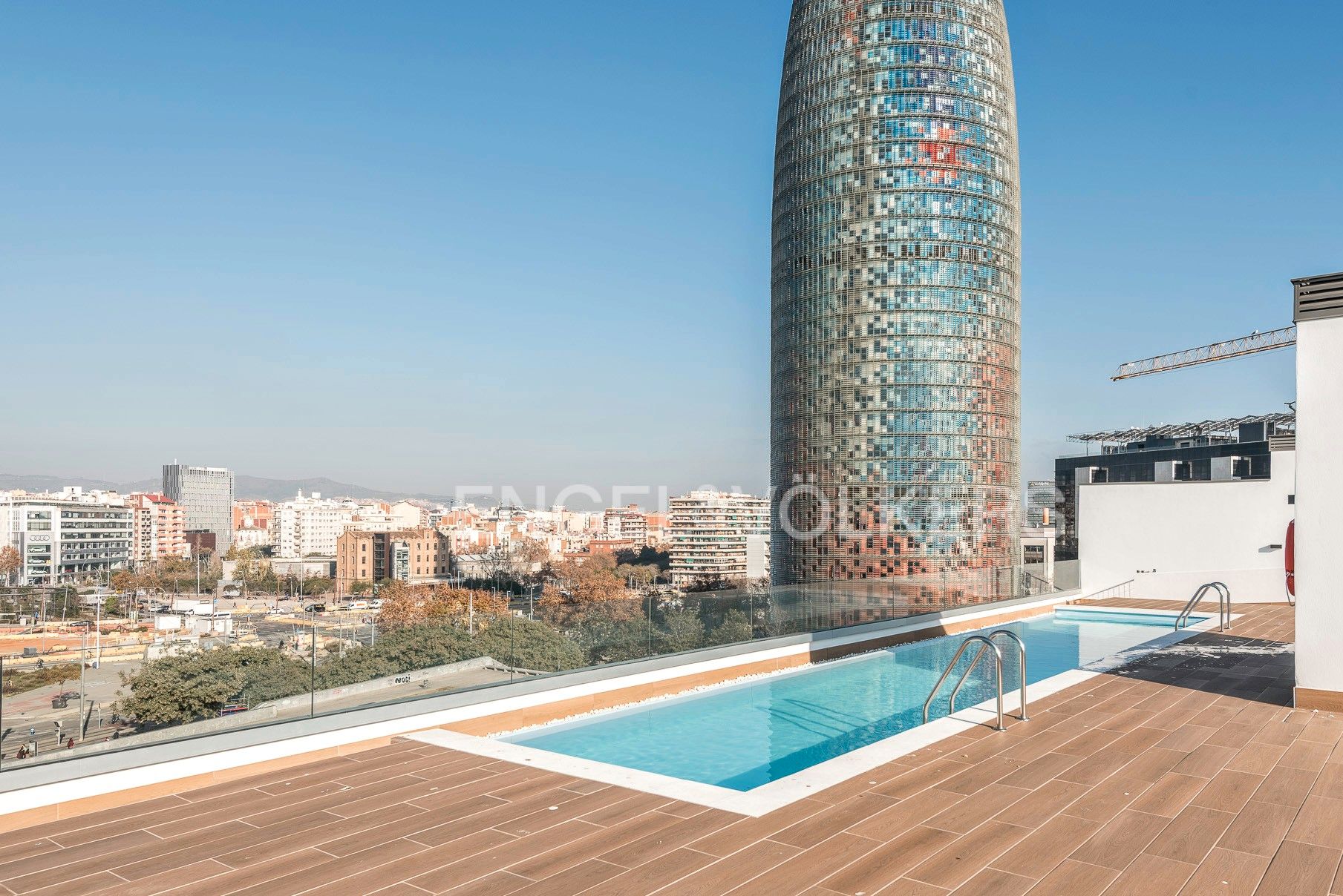 Swimming pool of Apartment for sale in  Barcelona Capital  with Air Conditioner, Heating and Terrace