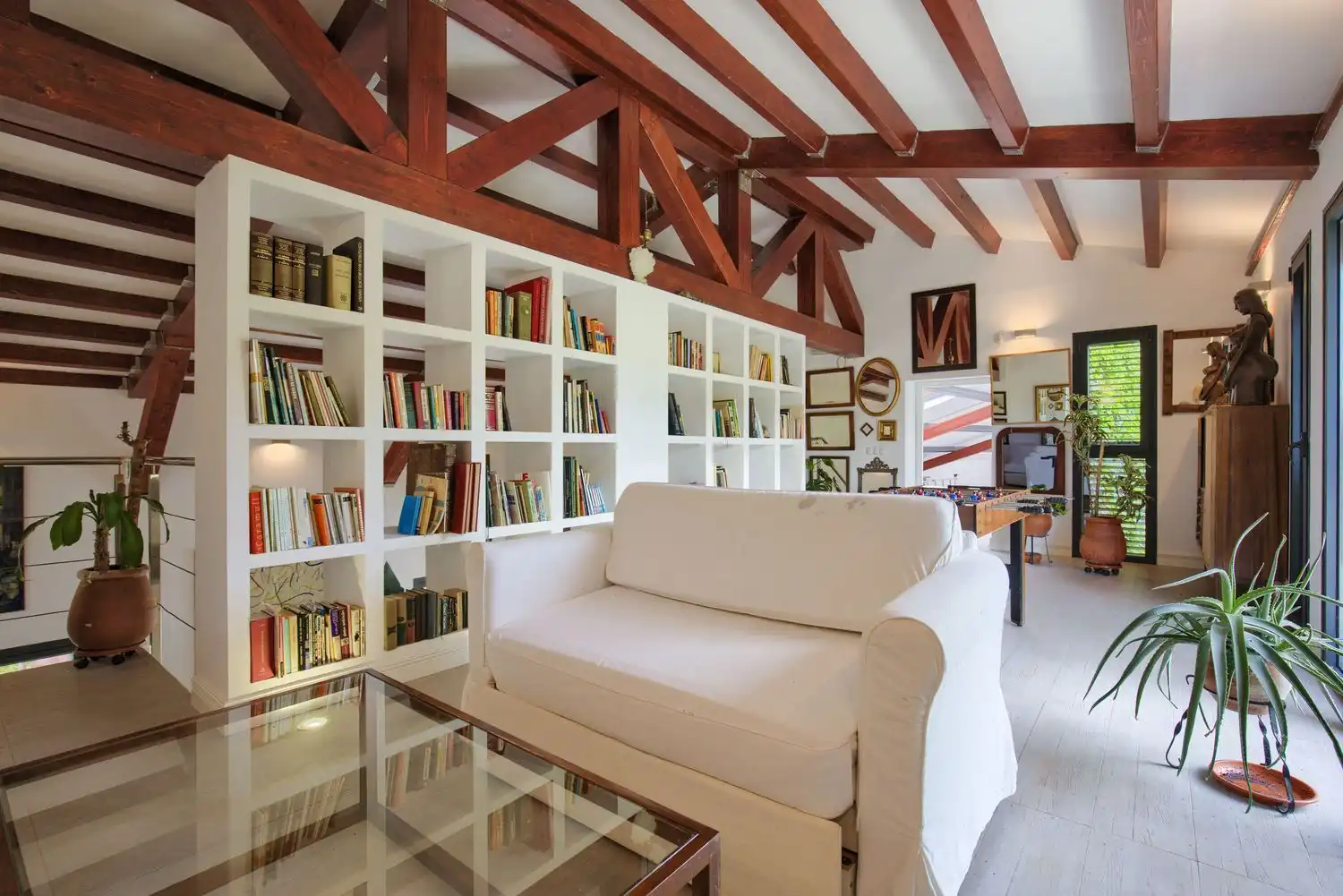 Living room of Country homes for sale in Jaraicejo  with Storage room and Community pool