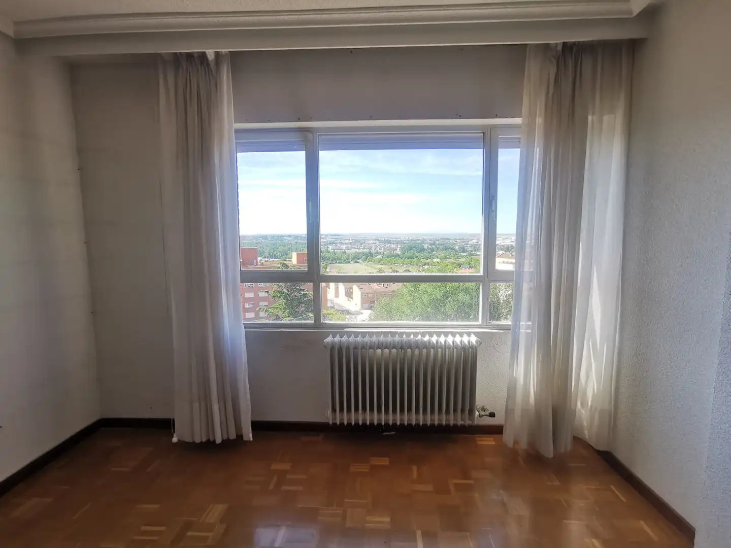 Dormitori de Pis en venda en Salamanca amb Calefacció i Parquet
