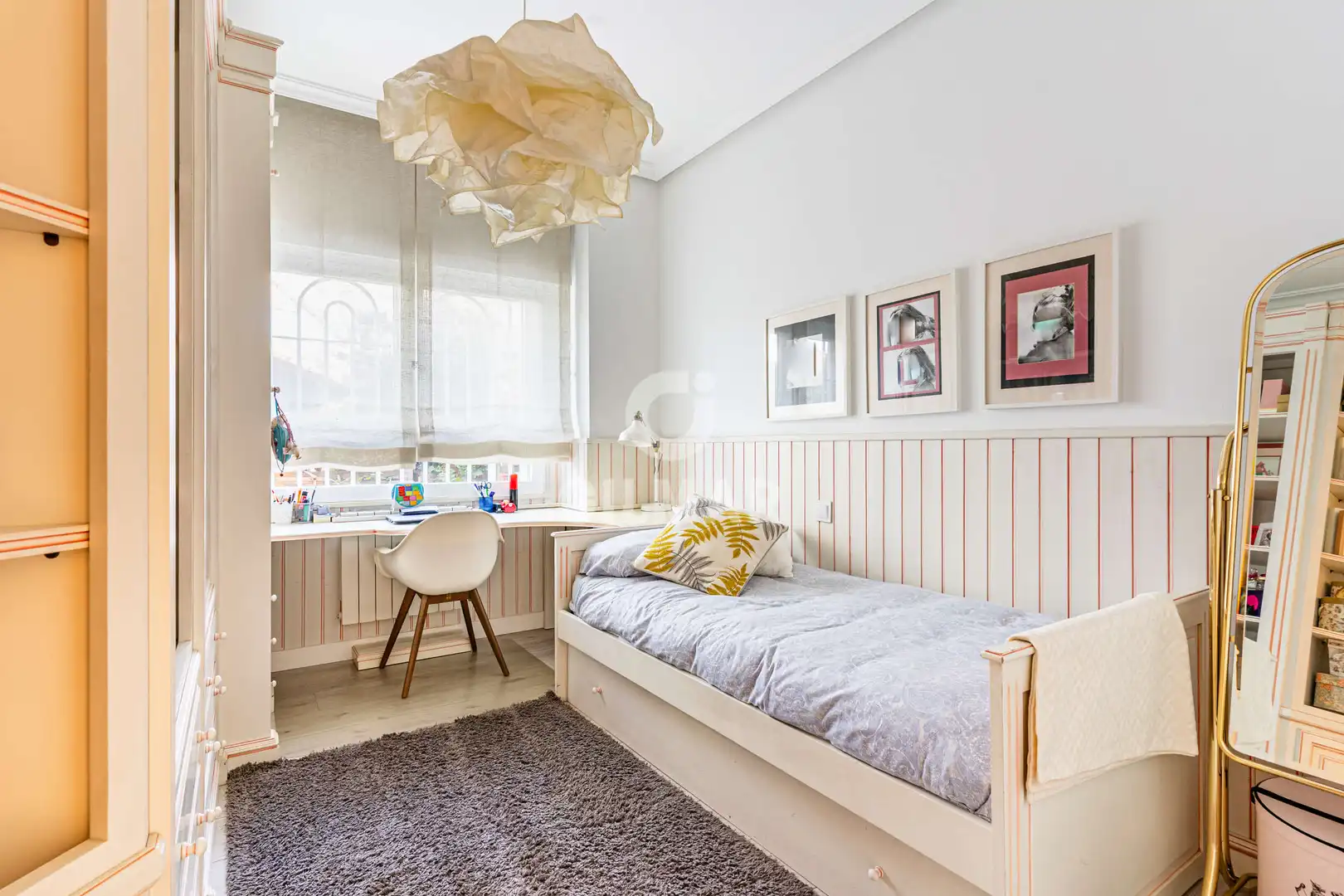 Bedroom of Ground floor for sale in Pozuelo de Alarcón  with Heating, Private garden and Storage room