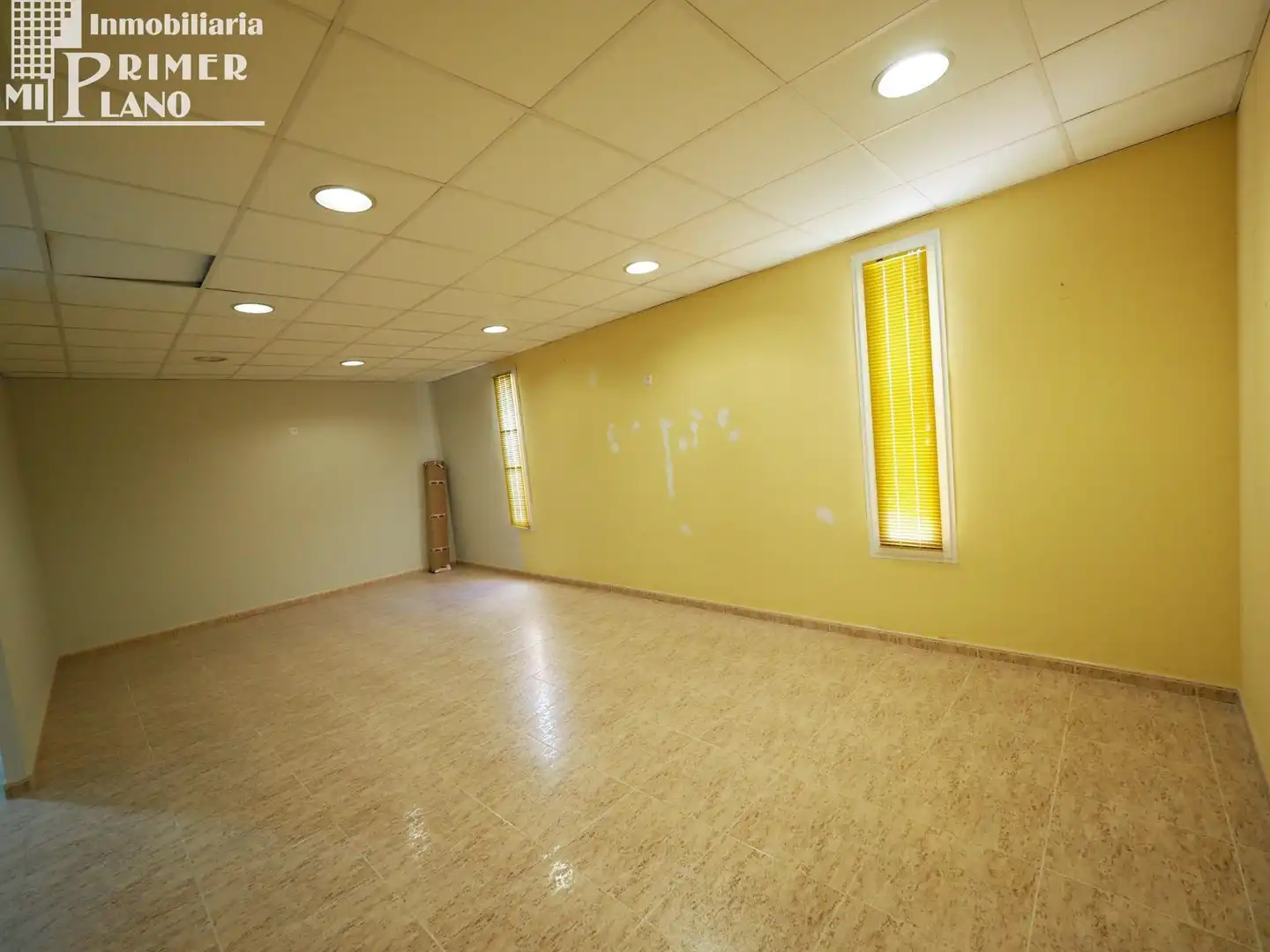 Local comercial de lloguer a Tomelloso