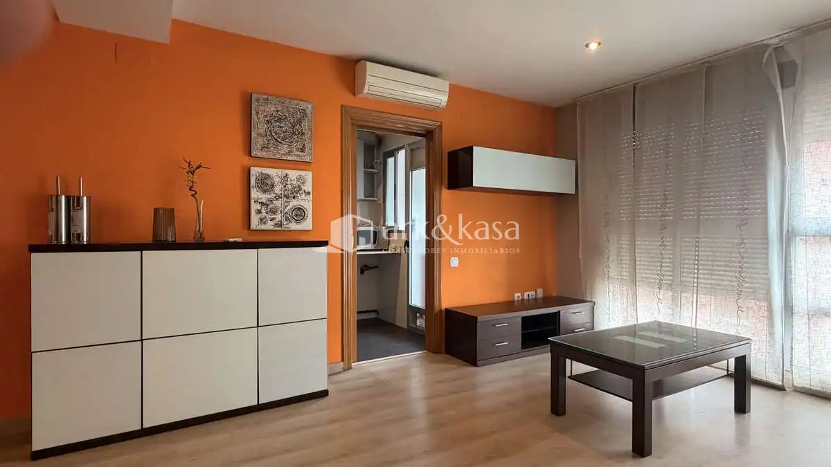 Wohnzimmer von Wohnung zur Miete in Valencia mit Klimaanlage, Abstellraum und Möbliert