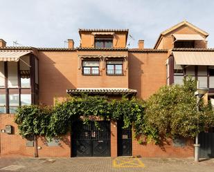 Exterior view of Single-family semi-detached for sale in  Granada Capital  with Air Conditioner, Terrace and Balcony