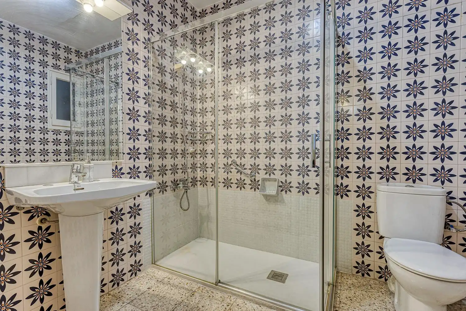 Bathroom of Flat for sale in Igualada  with Heating and Balcony